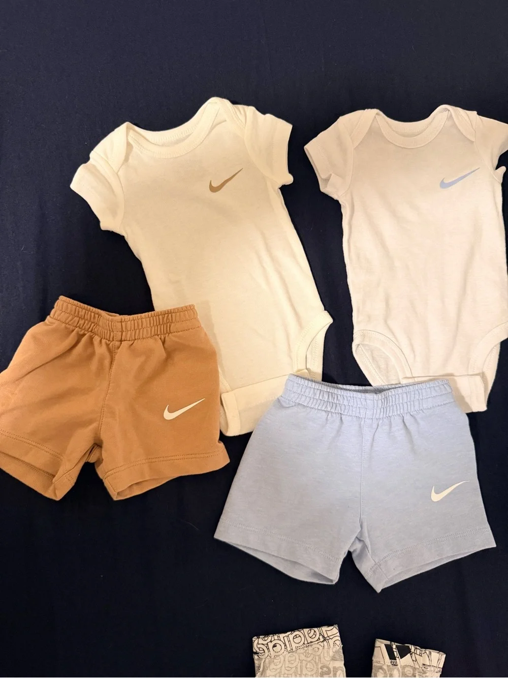 Nike Kids Short Set in Brown and Light Blue